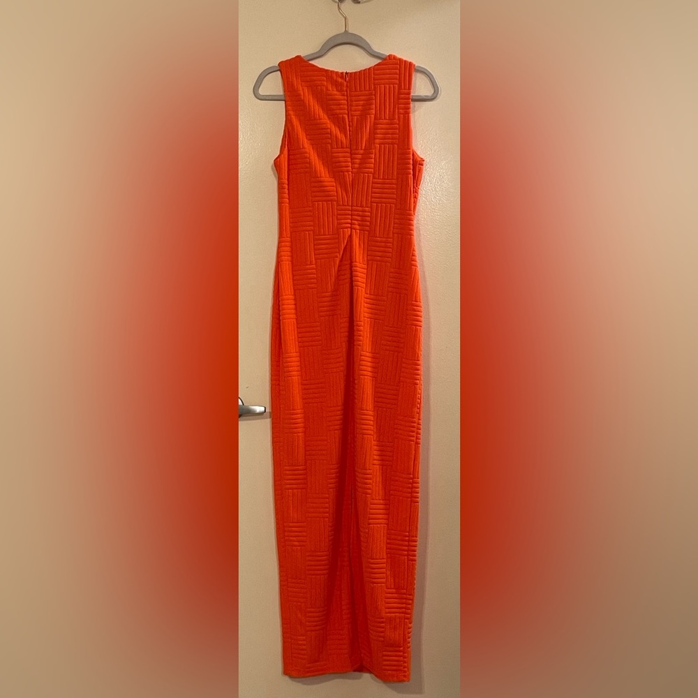 SELFIE LESLIE Catalina Island Sleeveless Maxi Dress in Orange - Picture 6 of 11